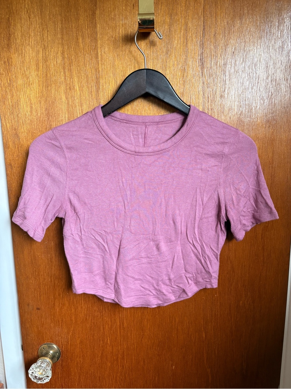 lululemon athletica Mauve Cropped Short Sleeve Tee